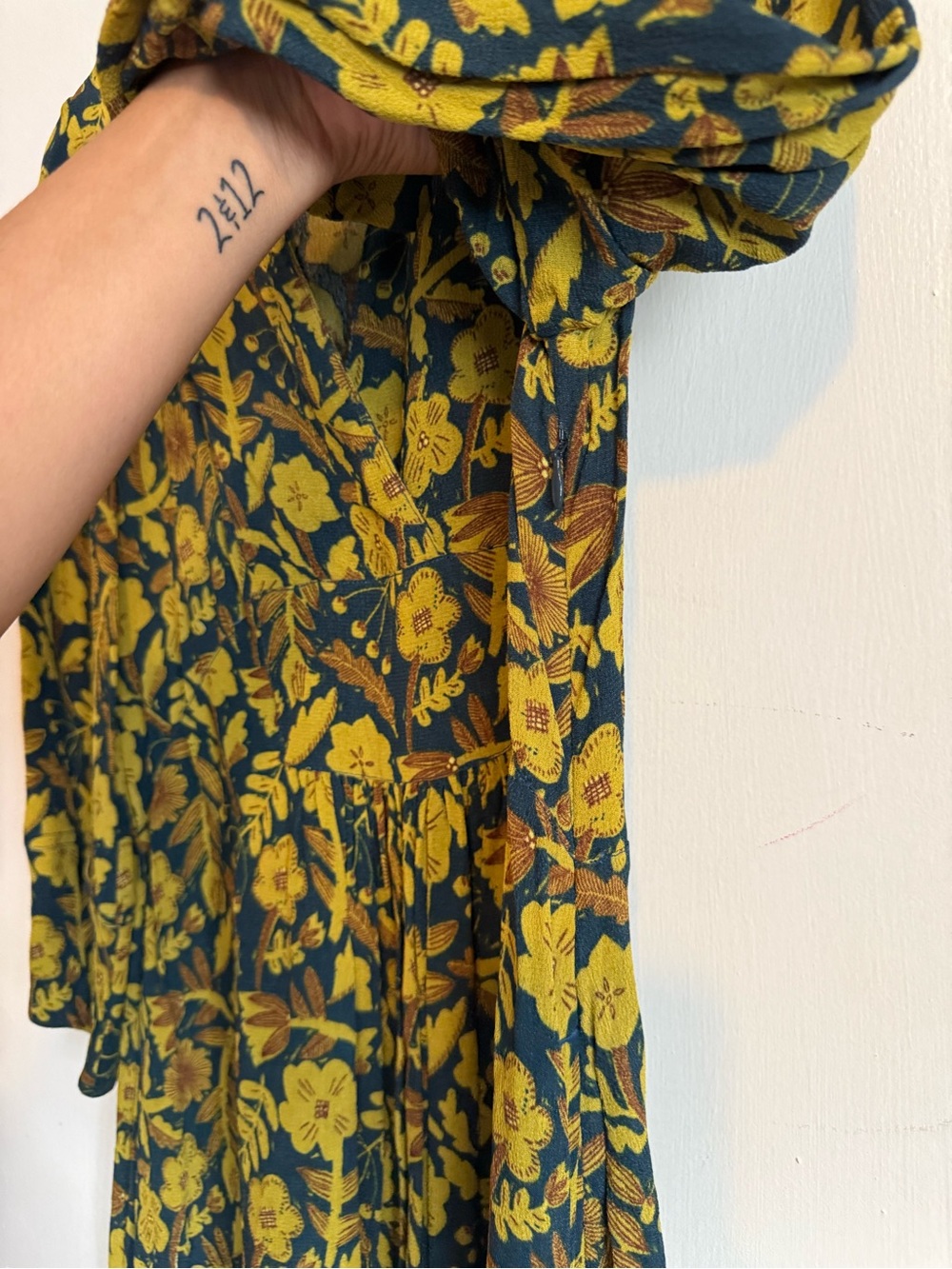 Toast teal and okra Floral Fluid Crepe midi length Dress Size 8 - Picture 6 of 9